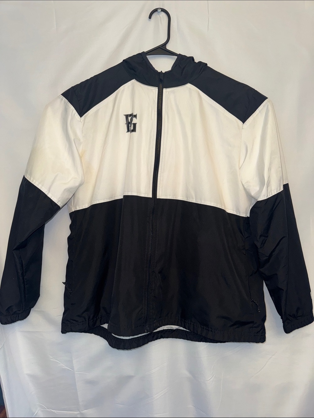 Perfect Game Two-Tone Black & White Zip-Up Hooded Jacket women’s size 2XL